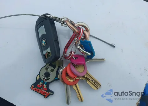 2007 BMW 328Xi z USA, uszkodzony, nr VIN WBAWC33547PD06484